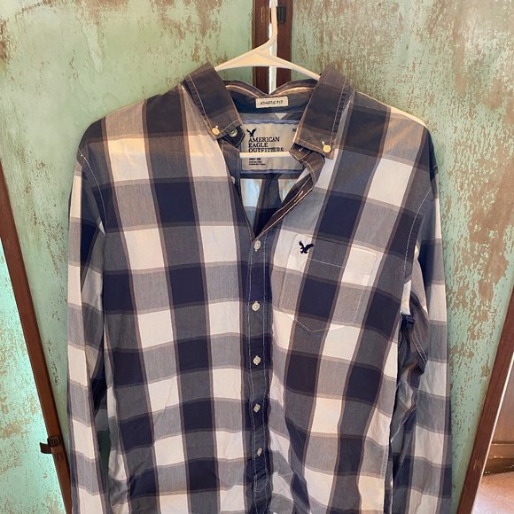 American Eagle Outfitters Other - American Eagle Men's plaid button down size medium